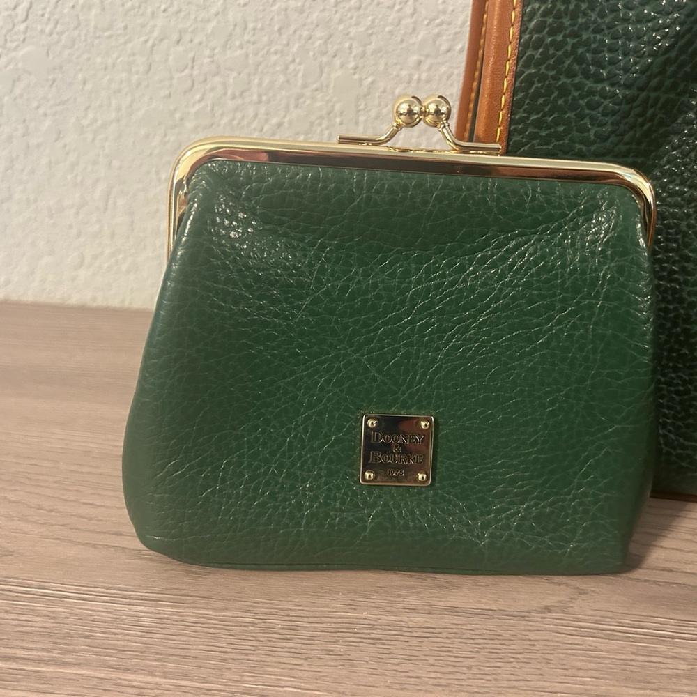EUC Dooney & Bourke wallet and keychain